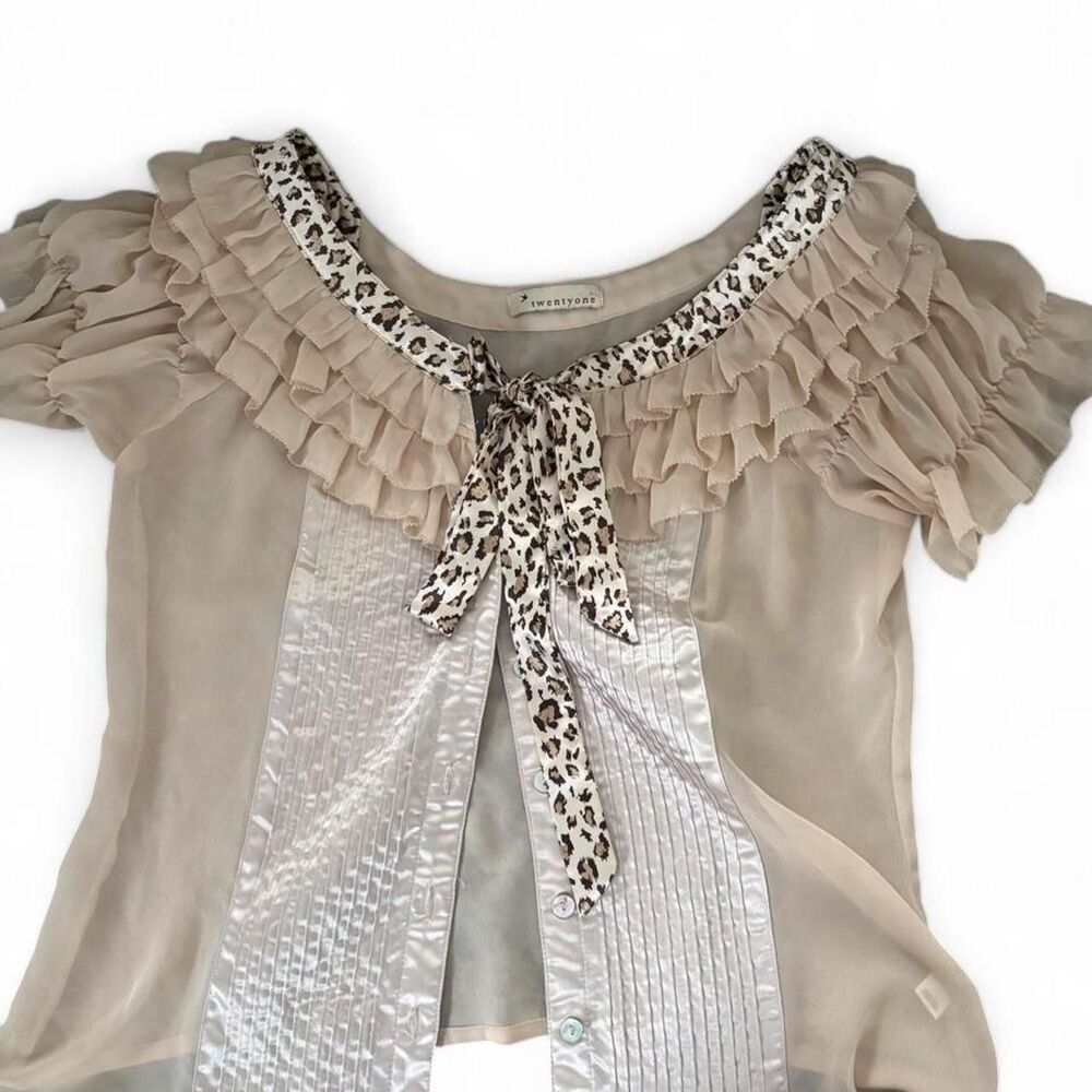 Unbranded Women's Cream and Tan Blouse - Picture 3 of 4